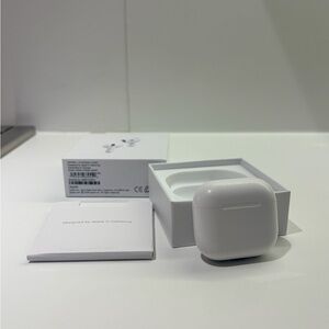 Apple White AirPods Pro Charging Case with Original Box
